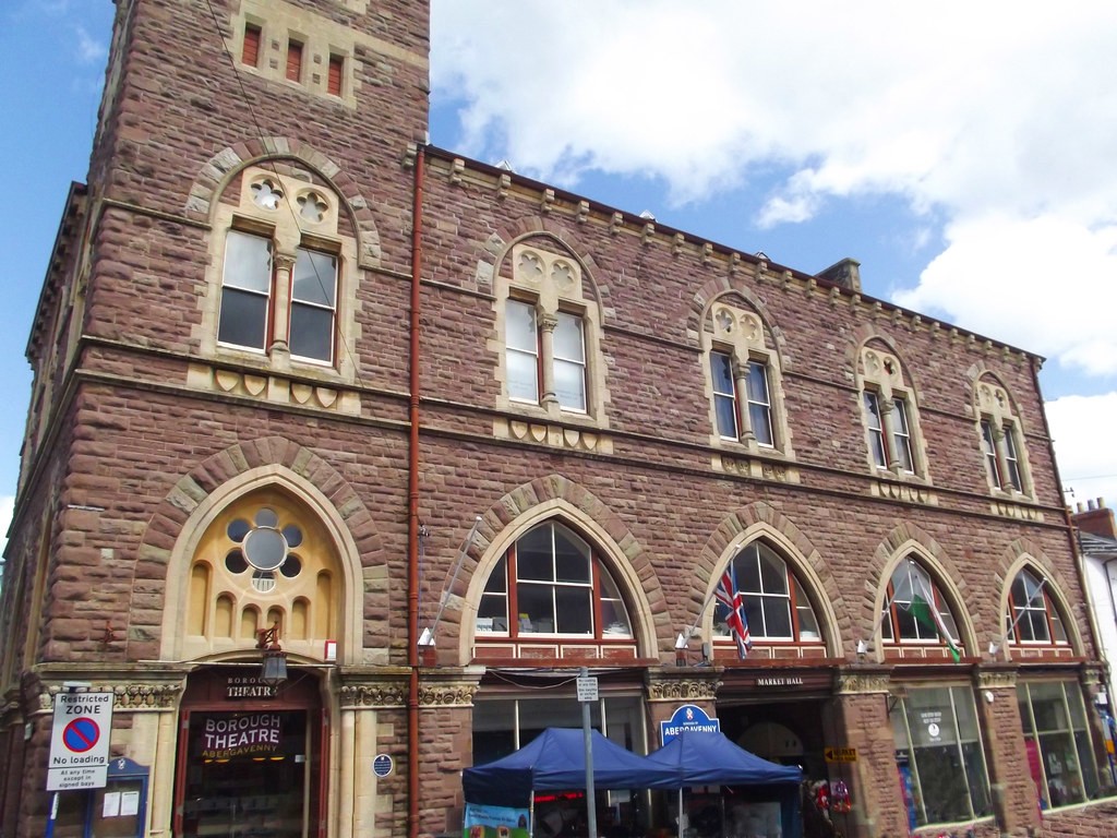 ABERGAVENNY  🛍️🛍️