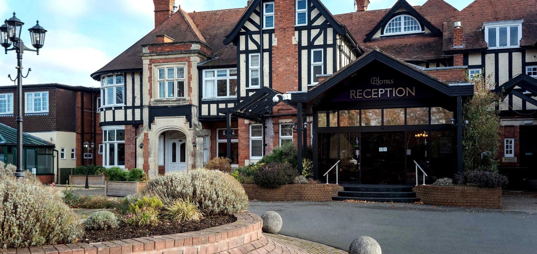 STRATFORD & THE COTSWOLDS 