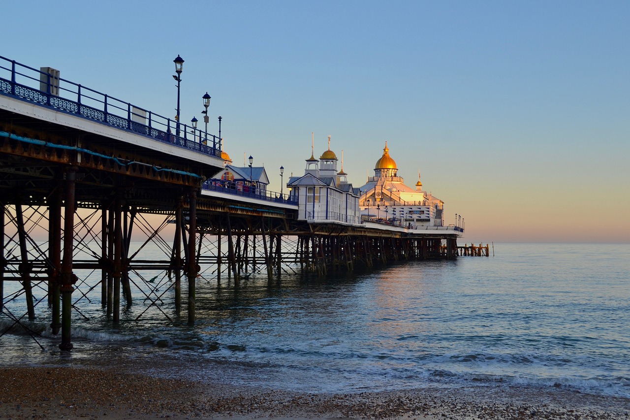 EASTBOURNE 🌊