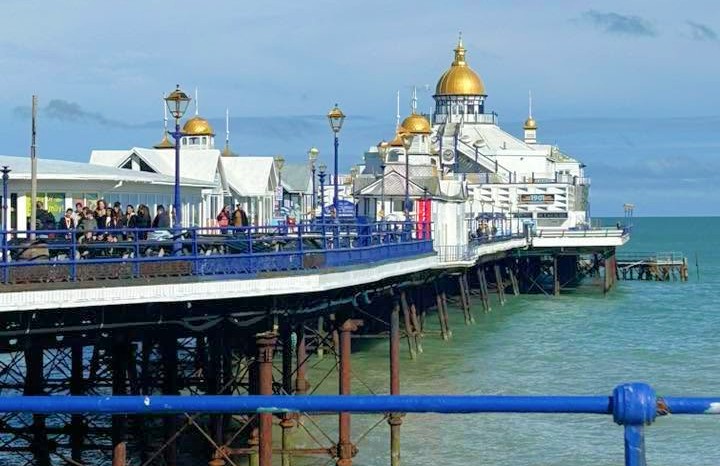 EASTBOURNE 🌊